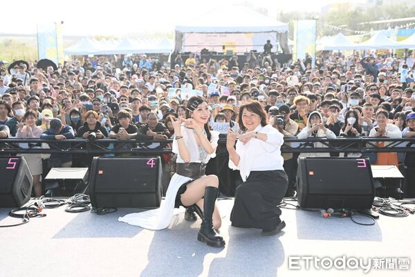 ▲▼   「潮風鈴・黃花瘋音樂市集」浪漫登場 黃敏惠、李雅英合體揪民眾共享春日浪漫  。（圖／嘉義市政府提供）