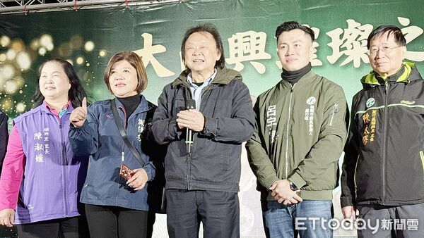 ▲立委王世堅為市議員參選人呂宇晟站台，盛讚是民進黨是後起之秀。（圖／記者沈繼昌翻攝）