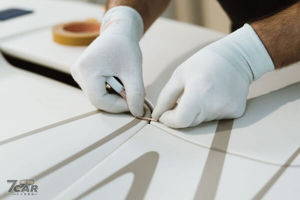 白金雙色詮釋優雅美學　Bugatti W16 Mistral「La Perle Rare」問世