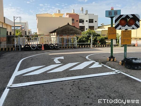 ▲▼汽車場考場地增加行人穿越線劃設，3/30起加考停讓動作。（圖／公路局提供）