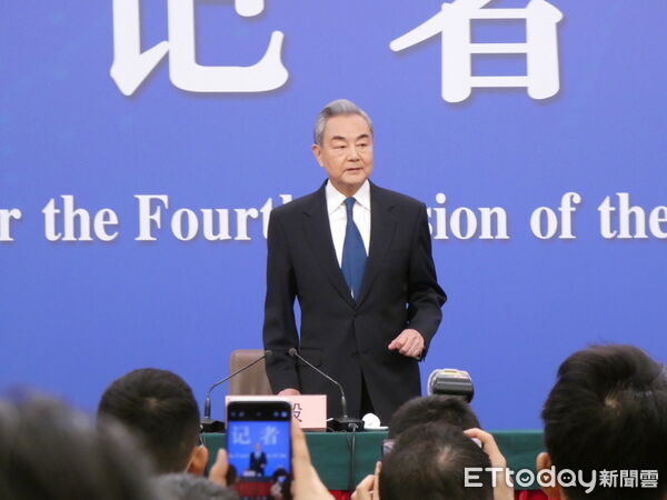 ▲▼2026兩會，大陸外長王毅出席外長記者會。（圖／記者陳冠宇攝）
