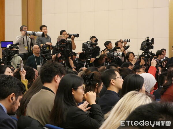 ���㼤�������ʣ�����Ϊ���Է���