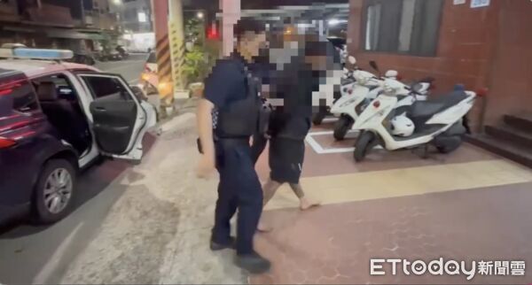 ▲郭姓男子騎車不但挑釁警察，還「最闖」廟會陣頭犯眾怒             。（圖／記者吳奕靖翻攝）