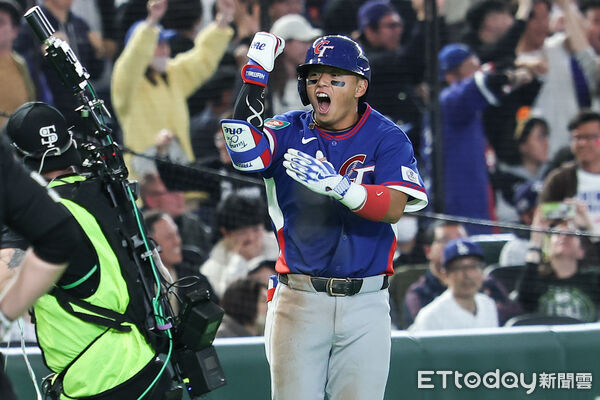 ▲中華隊鄭宗哲全壘打。（圖／記者林敬旻攝）