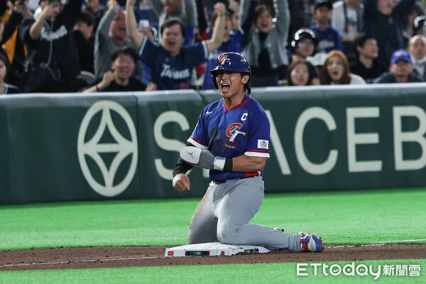 ▲中華隊陳傑憲於突破僵局賽制上場跑壘得分。（圖／記者林敬旻攝）