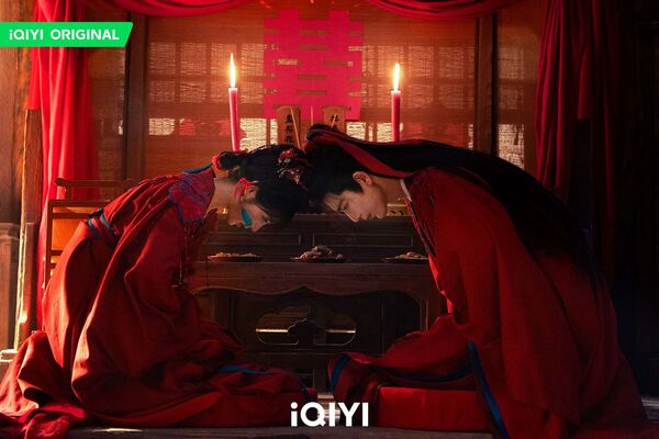 ▲《逐玉》由田曦薇、張凌赫主演。（圖／iQIYI愛奇藝國際版提供）