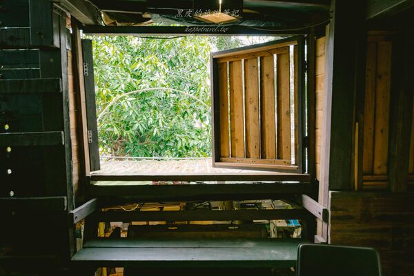 ▲▼龍潭最隱密樹屋窯烤麵包「郭爸龍潭樹屋」，一周只營業三天。（圖／部落客黑皮提供）