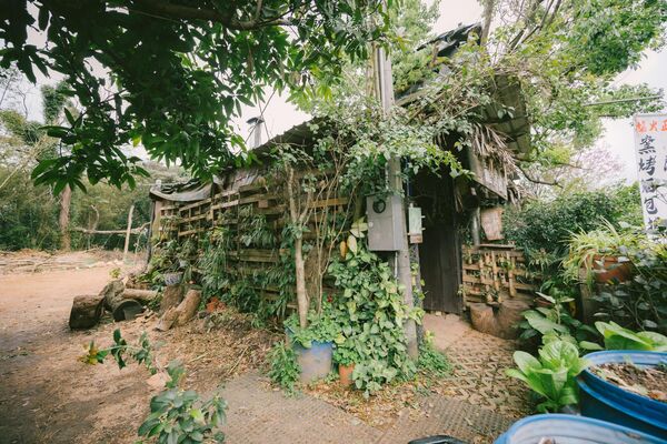 ▲▼龍潭最隱密樹屋窯烤麵包「郭爸龍潭樹屋」，一周只營業三天。（圖／部落客黑皮提供）