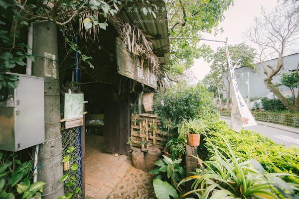 ▲▼龍潭最隱密樹屋窯烤麵包「郭爸龍潭樹屋」，一周只營業三天。（圖／部落客黑皮提供）