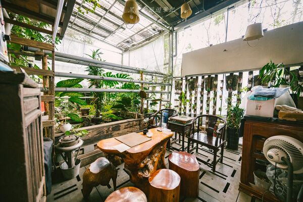 ▲▼龍潭最隱密樹屋窯烤麵包「郭爸龍潭樹屋」，一周只營業三天。（圖／部落客黑皮提供）