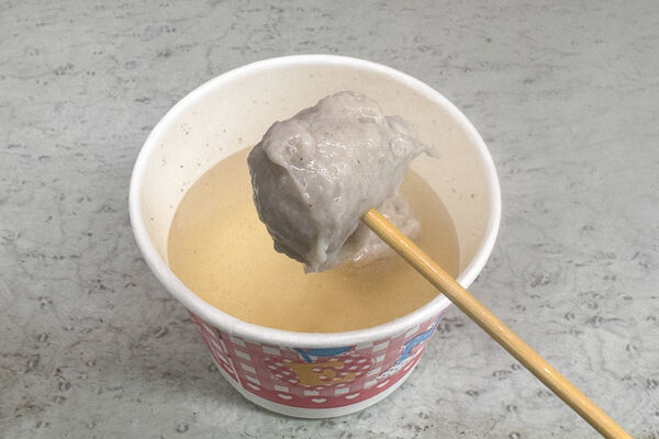 ▲▼台中北屯「大坑九號步道魚丸伯」，魚丸湯一碗10元，免費加湯超佛心。（圖／部落客飛天璇提供）