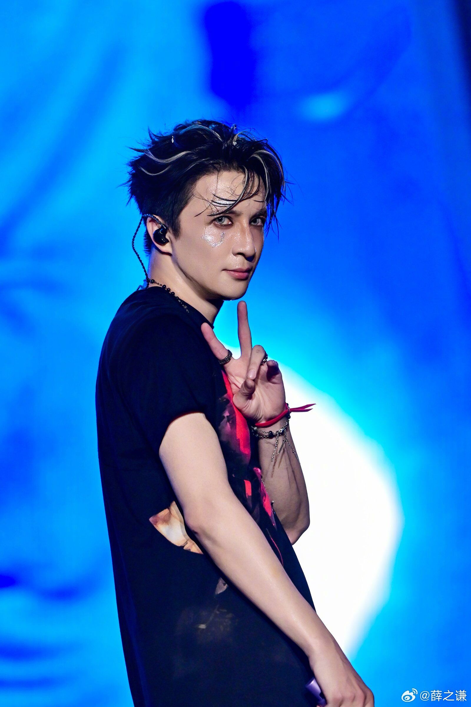 ▲▼薛之謙懶甩重婚指控「現任妻懷二胎」！老婆孕肚曝光。（圖／翻攝自微博）