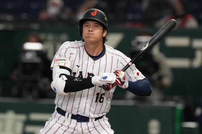 陳傑憲挨球吻！澳洲「連投近身球」大谷翔平急閃　網質疑：很沒品