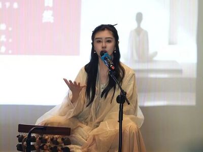 59歲王祖賢仙氣炸裂！　現身頌缽會美照瘋傳…網：歲月不敗美人