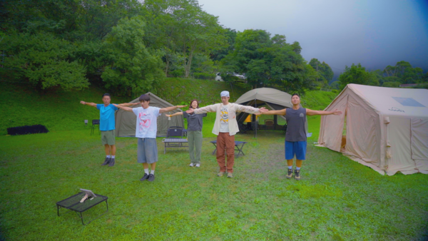 ▲▼成員們享受高質感露營 。（圖／記者孟育民攝）