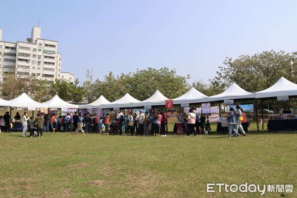 ▲「婦女友善月－她日好市」市集活動於斗六藝術水岸園區舉行。（圖／記者游瓊華翻攝）