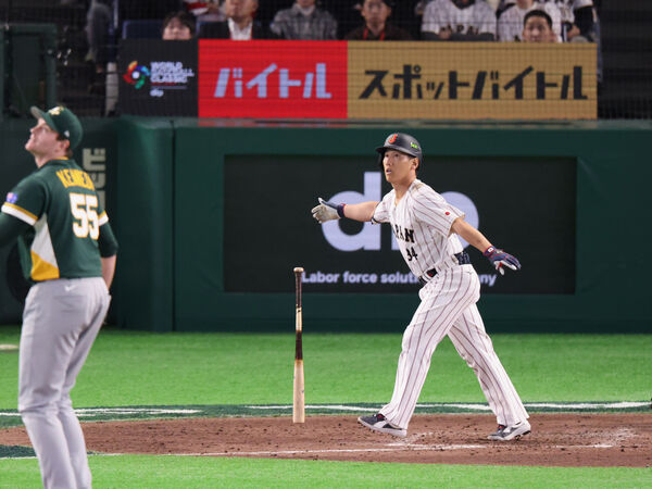 ▲日本隊吉田正尚敲出逆轉兩分砲。（圖／達志影像／美聯社）