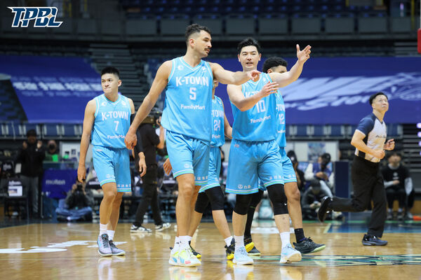 ▲高雄全家海神胡瓏貿、艾德。（圖／TPBL提供）