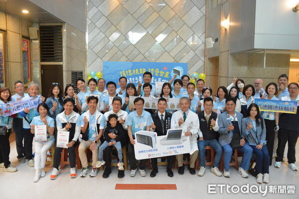 ▲台東馬偕獲贈7台重症醫療設備。（圖／記者楊晨東翻攝）