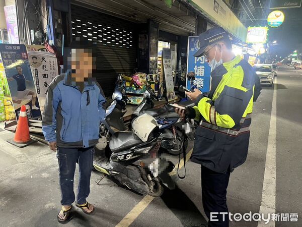 ▲內埔警方幫黃姓男子找到機車。（圖／記者陳崑福翻攝）
