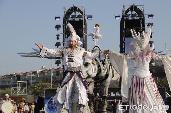 ▲▼  台灣燈會「獨嘉」亮相！法國巨型「飛天白馬」空降嘉義 點亮科技與藝術之翼  。（圖／嘉義縣政府提供）