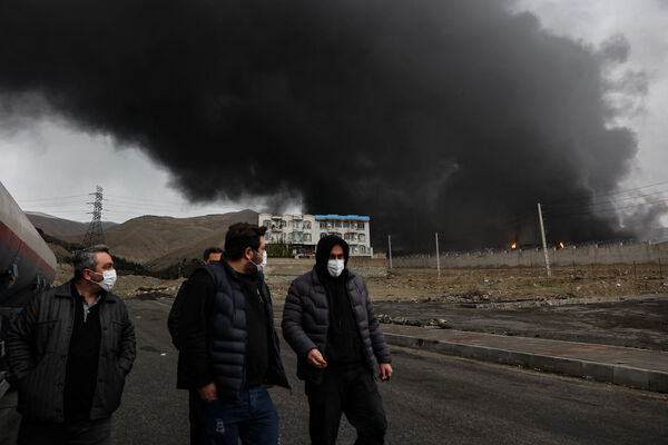 ▲▼ 以色列空襲伊朗石油設施。（圖／路透）