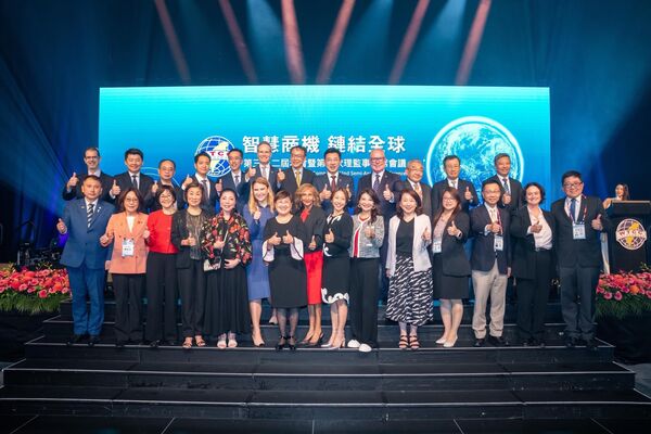 ▲▼隸屬立法院國防及外交委員會的民進黨立委林楚茵、羅美玲近日受邀赴澳洲參加世界台灣商會聯合總會第32屆第2次理監事聯席會議。（圖／翻攝自Threads／@linchuyin1010）