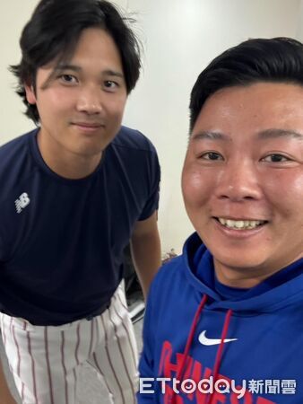 ▲他幸運地和大谷翔平合照。（圖／吳瑀政授權引用）