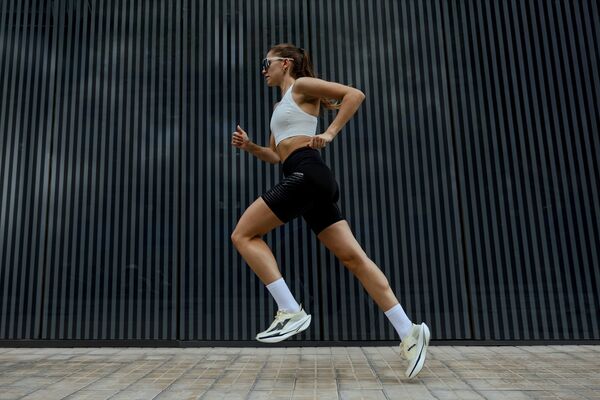 ▲迪卡儂跑鞋。（圖／品牌提供）