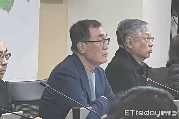 ▲李四川北市府最後一天上班，下午主持都委會。（圖／記者鄭佩玟攝）