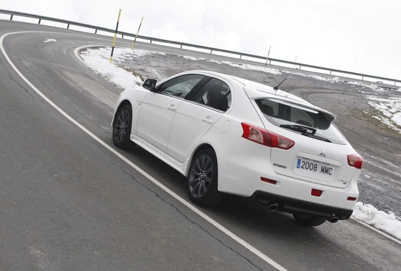 ▲三菱以Nissan Leaf打造的全新電動車已經於海外開始測試！將以Lancer Sportback作為新車命名。（圖／翻攝自三菱）