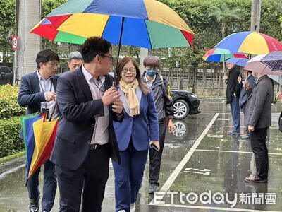 「自費是院長承擔」　管碧玲：這就是台灣外交！懂就懂、不懂是裝不懂