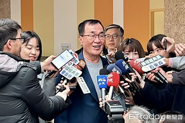 ▲李四川北市府最後一天上班，下午主持都委會。（圖／記者鄭佩玟攝）