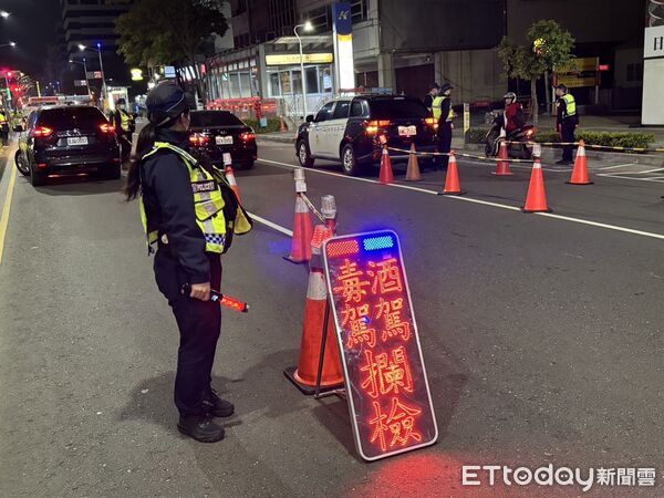 ▲▼ 高雄警「連3天大執法」佈重兵攔查毒駕、酒駕。（圖／記者賴文萱翻攝）