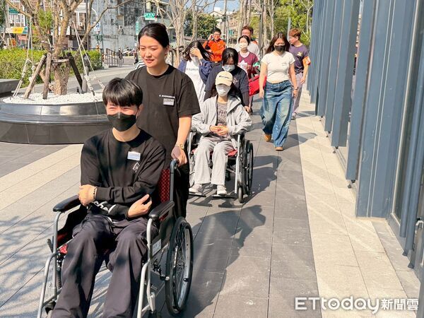 ▲台南市消防局第六大隊前往新光三越台南小北門店辦理自衛消防編組驗證，強化賣場防災應變能力。（記者林東良翻攝，下同）