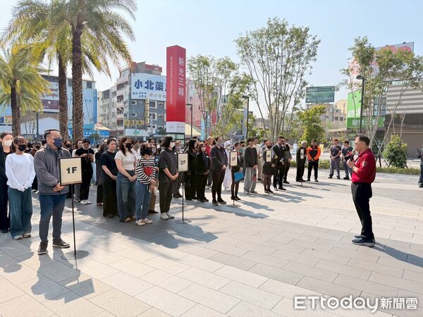 ▲台南市消防局第六大隊前往新光三越台南小北門店辦理自衛消防編組驗證，強化賣場防災應變能力。（記者林東良翻攝，下同）