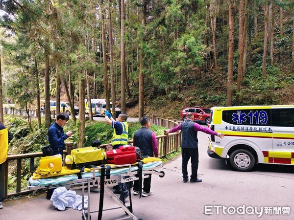 ▲▼      杉林溪巴士墜谷1死7傷       。（圖／記者高堂堯翻攝）