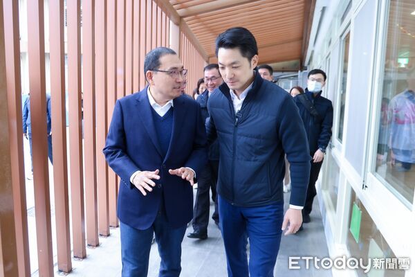▲北市府參訪新北公托 侯友宜：雙北攜手完善托育服務。（圖／新北市新聞局提供）