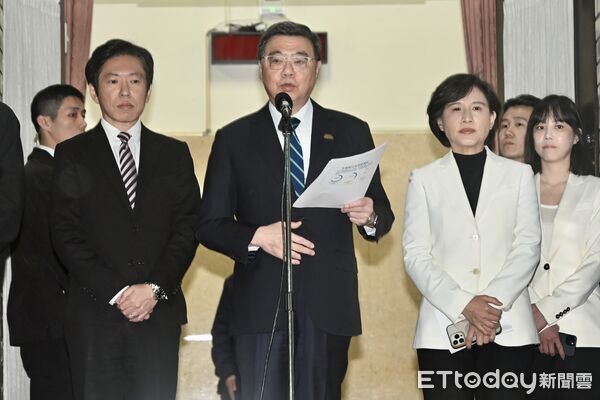 不副署已成常態　藍白別繼續「天真無邪」