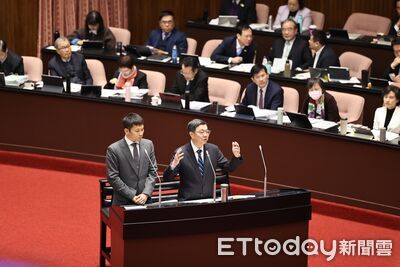 化身魔法部長！「場邊施法」助台灣贏南韓　李洋親曝「謎之手勢」意涵