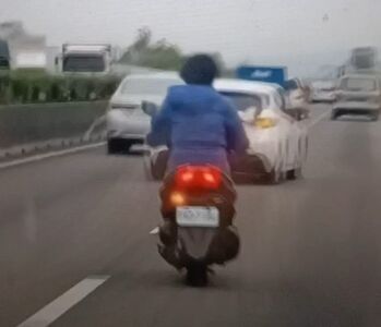 國1彰化段驚見機車！騎士未戴安全帽亂竄　駕駛急煞避讓