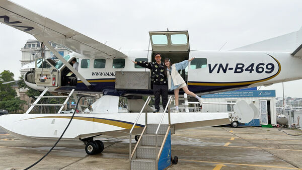 ▲搭乘頂級日遊船，享受東南旅遊獨家「船長視角」用餐絕美環境。（圖／東南旅遊提供）