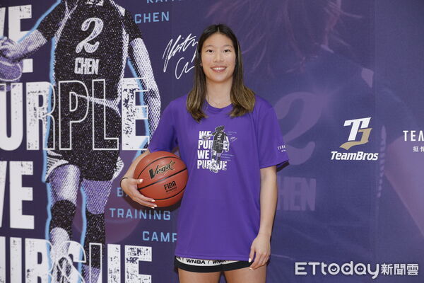 ▲▼台裔籃球好手、現役 WNBA 球員 Kaitlyn Chen來台訓練營，以自身經驗教導台灣國高中女子籃球選手。（圖／記者湯興漢攝）