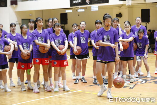 ▲▼台裔籃球好手、現役 WNBA 球員 Kaitlyn Chen來台訓練營，以自身經驗教導台灣國高中女子籃球選手。（圖／記者湯興漢攝）