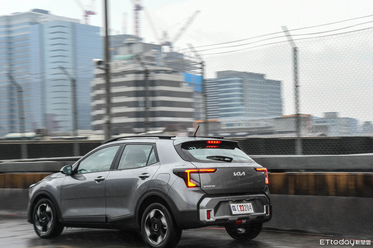 ▲Kia Stonic換新誠意幅度堪稱大改款等級！配備有料又豐富。（圖／記者徐煜展攝）