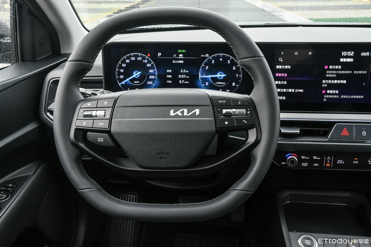 ▲Kia Stonic換新誠意幅度堪稱大改款等級！配備有料又豐富。（圖／記者徐煜展攝）