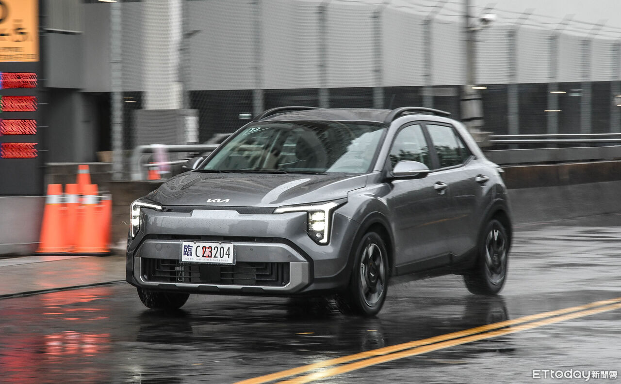 ▲Kia Stonic換新誠意幅度堪稱大改款等級！配備有料又豐富。（圖／記者徐煜展攝）