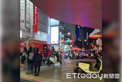 快訊／北捷中山站爆「旅客持刀」！大量員警衝入站內