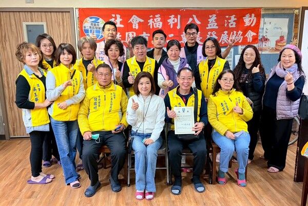 ▲桃園市第二專長發展協會義剪