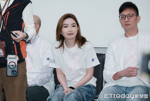 ▲▼許維恩出席「乳房感覺重建技術」記者會。（圖／記者周宸亘攝）